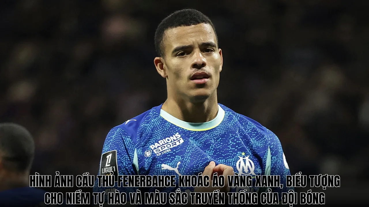 Hình ảnh cầu thủ Fenerbahce khoác áo vàng xanh, biểu tượng cho niềm tự hào và màu sắc truyền thống của đội bóng